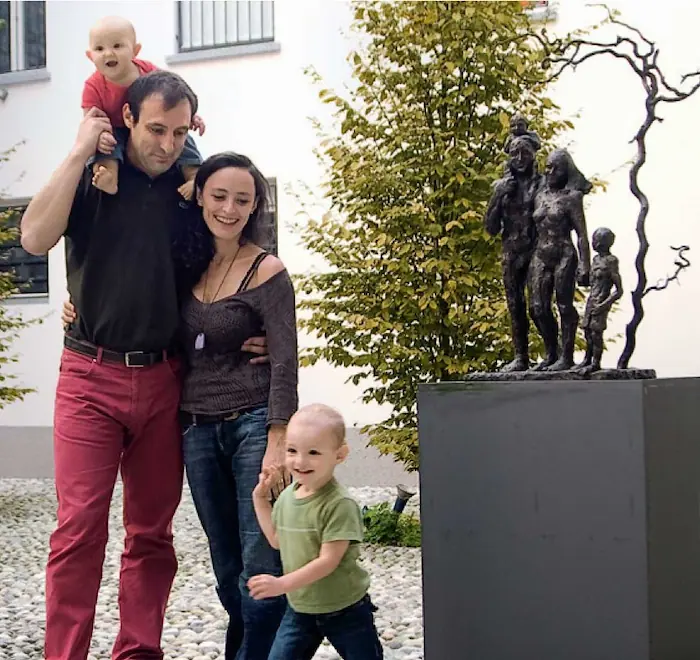 Scultura in bronzo: La famiglia